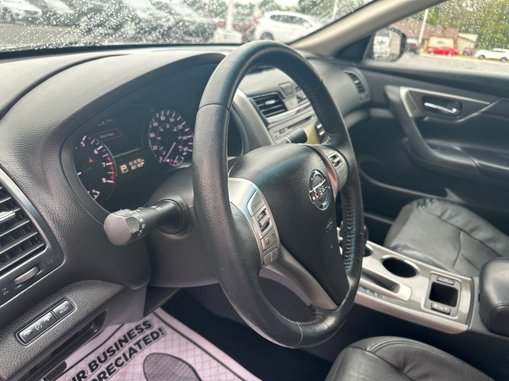 Used 2015 Nissan Altima 2.5 SL w/ Moonroof Package FWD image 25