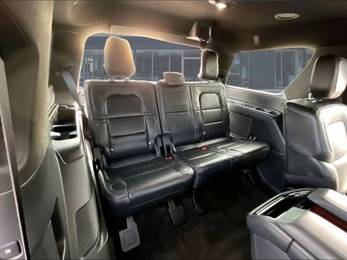 Used 2023 Lincoln Navigator Reserve AWD/4WD image 26