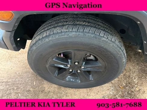Used 2023 Jeep Wrangler Unlimited Sport AWD/4WD image 5