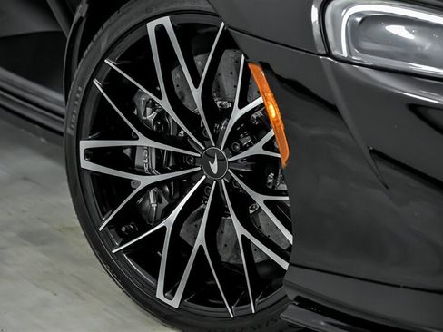 Used 2021 McLaren GT RWD image 4