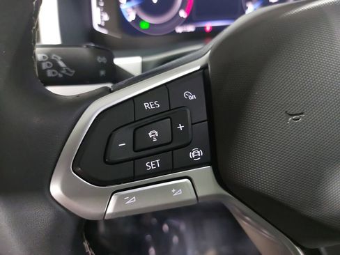 Used 2022 Volkswagen Atlas SE w/ Panoramic Sunroof Package image 17