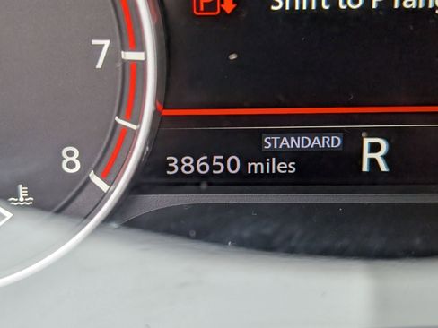 Certified 2023 Nissan Rogue SV FWD image 13