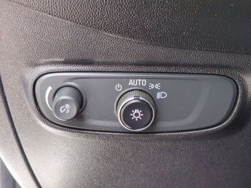 Used 2019 Chevrolet Equinox LT AWD/4WD image 18