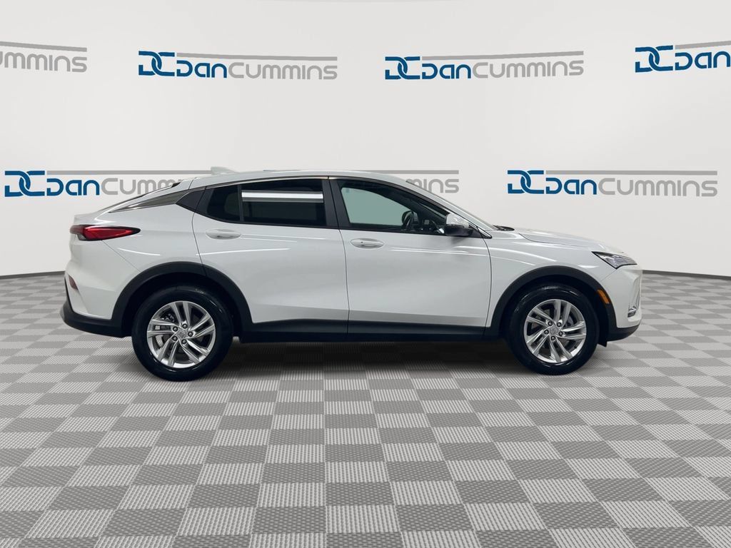 New 2026 Buick Envista Sport Touring w/ Convenience I Package FWD image 9