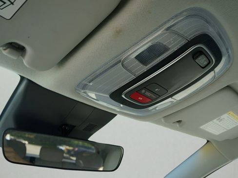 Used 2017 Dodge Grand Caravan SXT w/ Driver Convenience Group FWD image 10