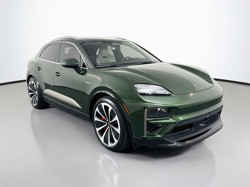 Certified 2024 Porsche Macan Turbo Electric AWD/4WD image 7