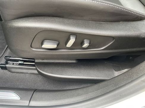 Used 2025 Cadillac XT5 Premium Luxury image 44