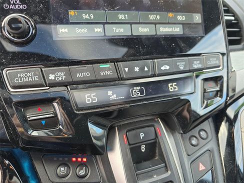 Used 2019 Honda Odyssey Elite image 25
