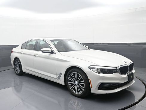 Used 2018 BMW 530i xDrive AWD/4WD image 3