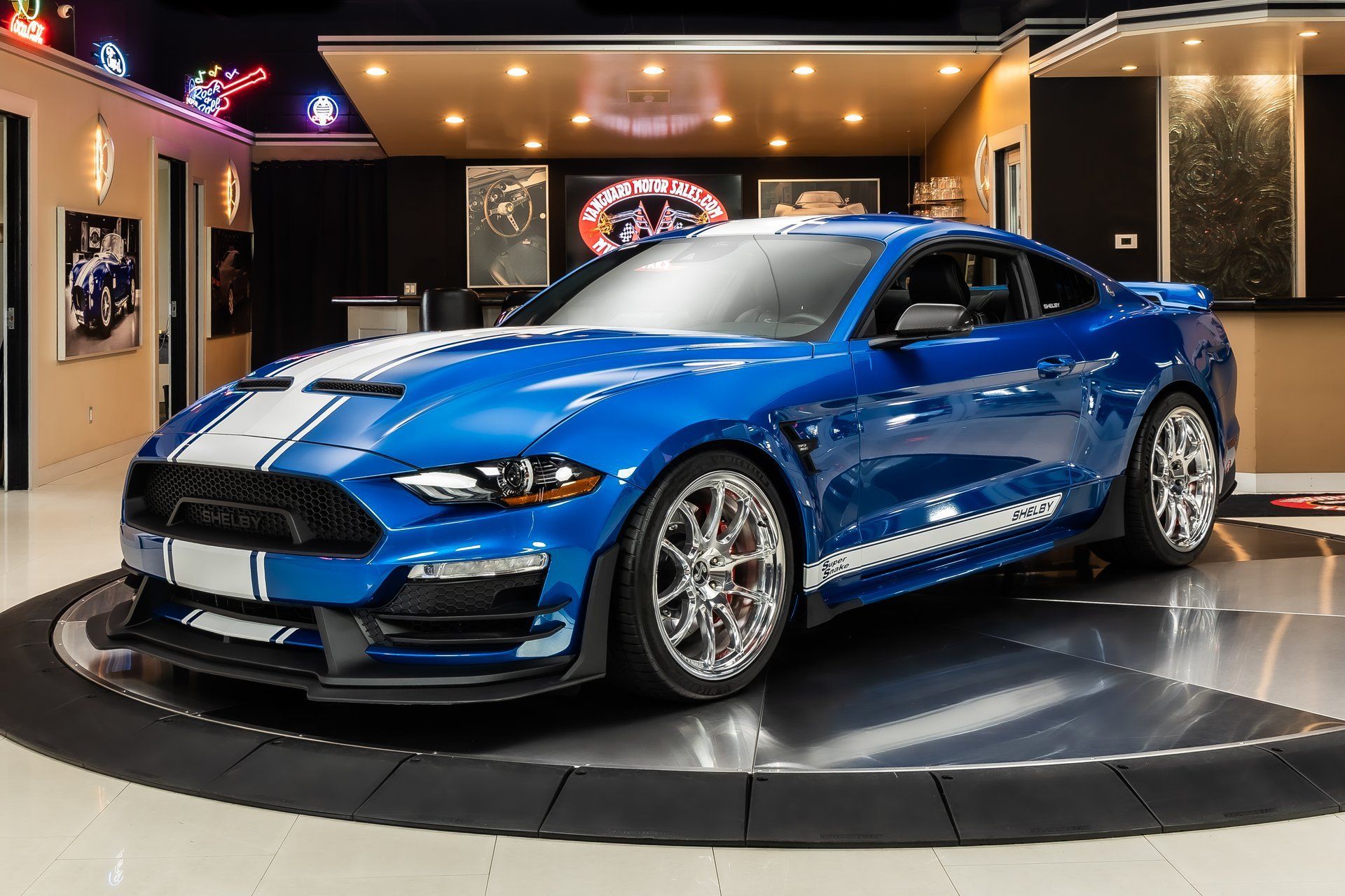 Used 2021 Ford Mustang GT Premium w/ Equipment Group 401A RWD image 1