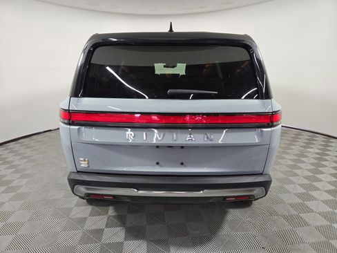 Used 2022 Rivian R1S Launch Edition AWD/4WD image 4