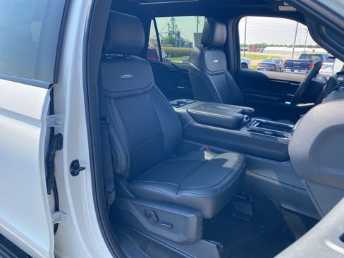 New 2025 Ford Expedition Platinum w/ Stealth Performance Package image 8