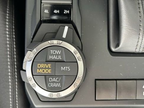 Used 2024 Toyota Tacoma TRD Off-Road image 22