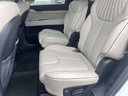 Certified 2025 Hyundai Palisade Limited FWD image 20