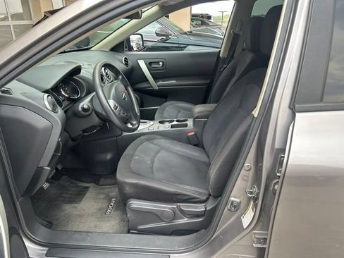 Used 2015 Nissan Rogue S w/ Convenience Package AWD/4WD image 5