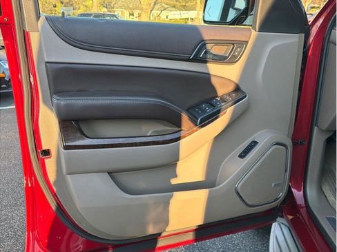 Used 2015 Chevrolet Tahoe LT image 11