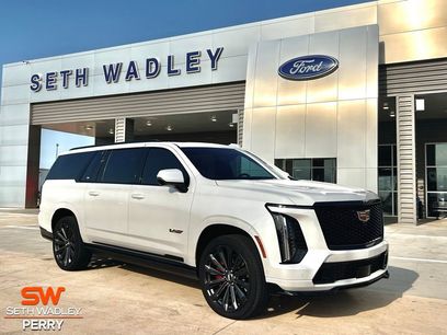 Used 2025 Cadillac Escalade ESV V