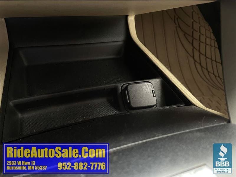 Used 2013 Ford Fusion SE FWD image 39