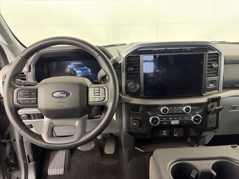 Used 2024 Ford F150 XLT image 3