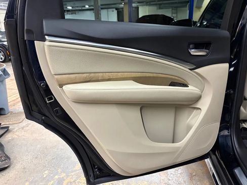 Used 2020 Acura MDX w/ Technology Package AWD/4WD image 32