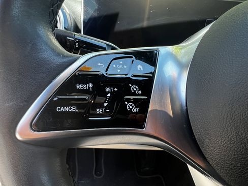 Used 2023 Mercedes-Benz C 300 Sedan image 17