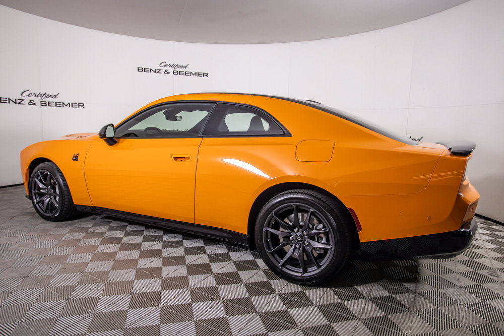 Used 2026 Dodge Charger Scat Pack AWD/4WD image 15