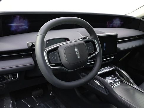 New 2026 Lincoln Nautilus Reserve image 11