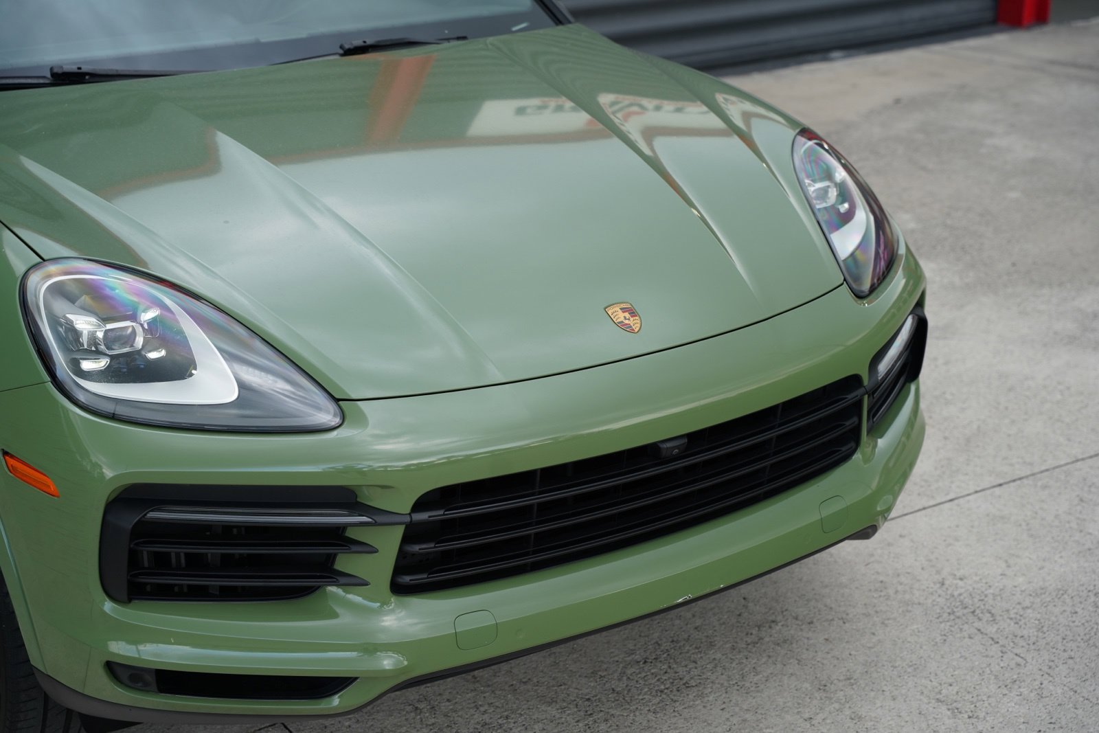 Used 2022 Porsche Cayenne Coupe AWD/4WD image 7