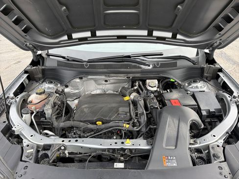 Used 2024 Chevrolet Trax LS w/ LS Convenience Package image 10