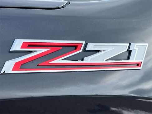 Used 2022 Chevrolet Silverado 1500 LT image 13