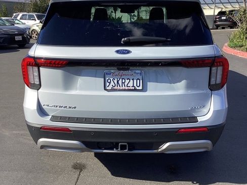Used 2025 Ford Explorer Platinum w/ LUX Leather Package image 8