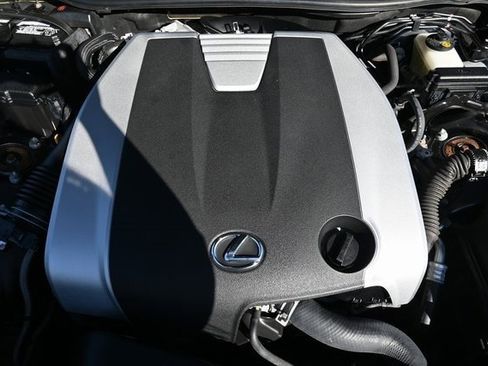 Used 2016 Lexus RC 300 image 17