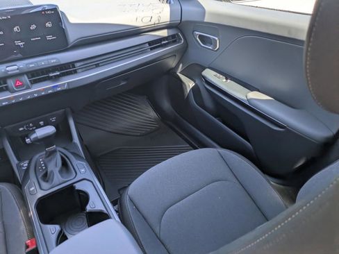 Used 2026 Kia K4 FWD image 30
