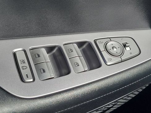 Certified 2024 Hyundai Palisade SEL FWD image 17