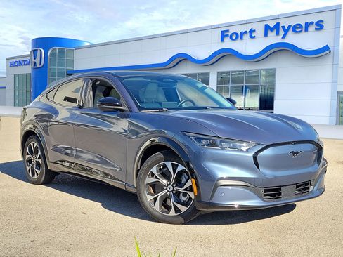 Used 2021 Ford Mustang Mach-E Premium image 1