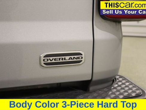 Used 2023 Jeep Gladiator Overland AWD/4WD image 14