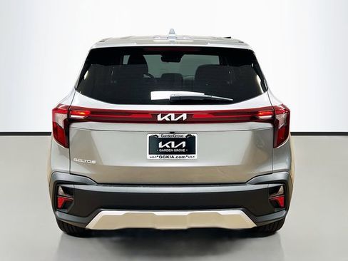 New 2026 Kia Seltos LX image 6