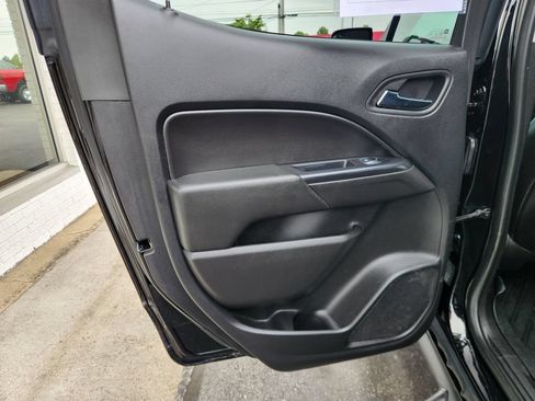 Used 2019 Chevrolet Colorado LT w/ Redline Special Edition AWD/4WD image 15
