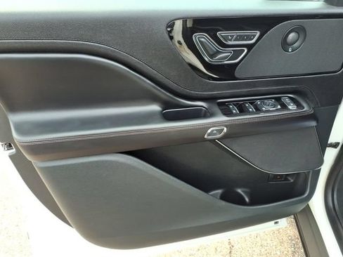 Used 2023 Lincoln Aviator Reserve w/ Jet Package AWD/4WD image 13