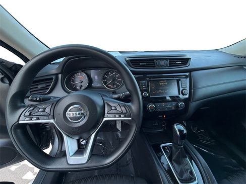 Used 2018 Nissan Rogue S image 21