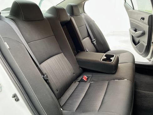 Used 2025 Nissan Altima 2.5 SV FWD image 20