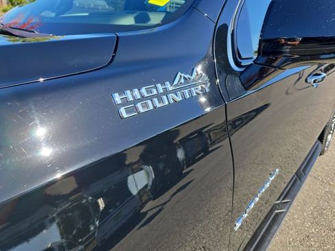 Certified 2021 Chevrolet Suburban High Country image 39