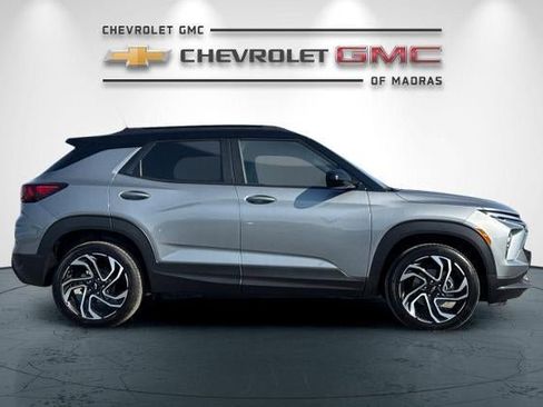 New 2026 Chevrolet TrailBlazer RS w/ Convenience Package AWD/4WD image 2