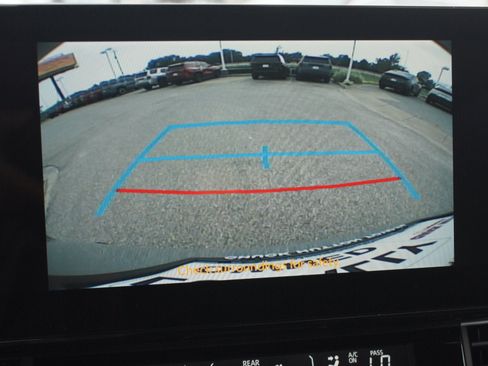 Used 2026 Toyota Sienna XSE FWD image 16