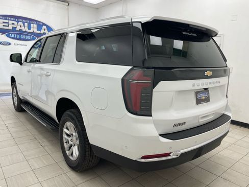 New 2026 Chevrolet Suburban LS w/ Max Trailering Package AWD/4WD image 19
