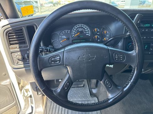 Used 2005 Chevrolet Silverado 1500 LS w/ Light Duty Power Package image 16