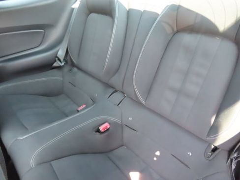 Used 2018 Ford Mustang Coupe RWD image 34