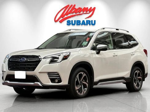 Used 2023 Subaru Forester Touring w/ Popular Package #2 AWD/4WD image 9