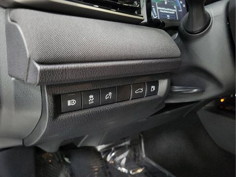 Certified 2025 Toyota Camry LE image 9