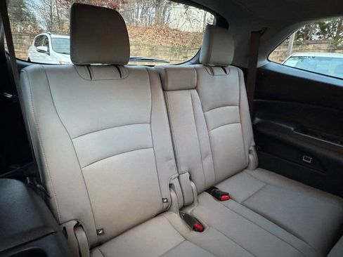 Used 2017 Honda Pilot EX-L image 18